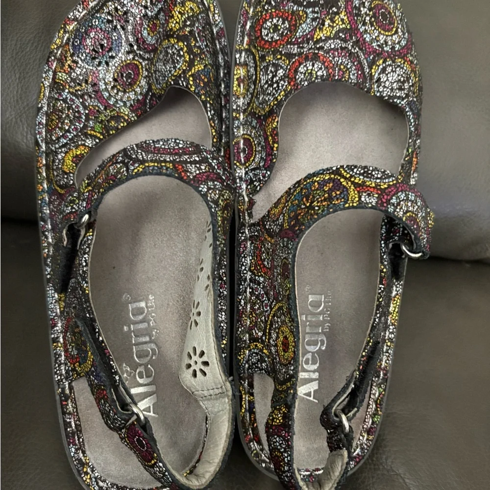 Alegria Women’s Mary Jane Style Multicolor Patterned Shoes - Picture 7 of 15